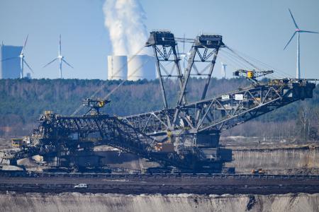 Gaskraftwerke sollen vielerorts Kohlemeiler ersetzen - auch in Ostdeutschland, wie Wirtschaftsministerin Reiche betont. (Archivbild)