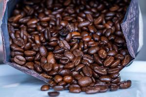 Die Polizei ermittelt nun zu den genauen Umständen der Kaffee-Diebstähle im Landkreis Passau. (Symbolbild)