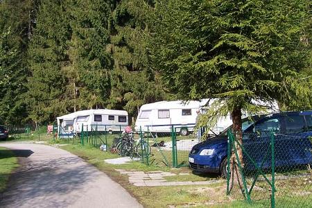 Knaus Viechtach eingezäunter Stellplatz, Hunde, Campingplatz