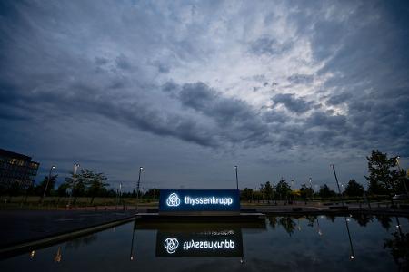 Die Konzernzentrale von Thyssenkrupp hat ihren Sitz in Essen. Sie befindet sich auf dem Gelände der ehemaligen Krupp-Gussstahlfabrik.