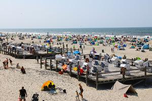 An den Küsten läuft das Sommergeschäft. 