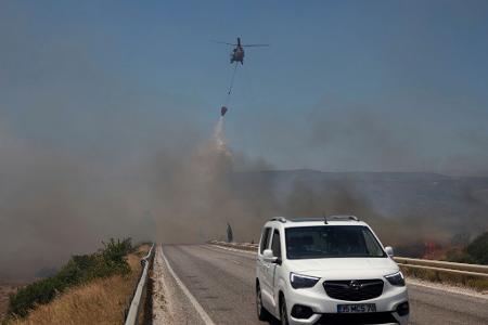 Ein Waldbrand Anfang Juli in der Provinz Izmir (Archivbild)