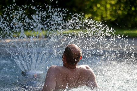 Der Höhepunkt der Hitzewelle in Deutschland naht.
