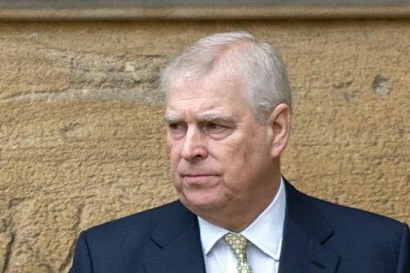 Prinz Andrew beschimpft Bauarbeiter vor seinem Anwesen