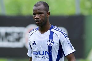 S04-Vorstand Baumann kritisiert QPR nach geplatzem Ba-Transfer