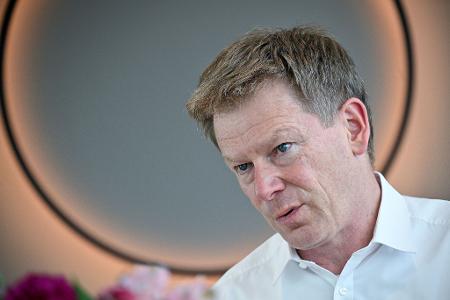 Seit Anfang 2017 ist Richard Lutz Bahnchef - nun endet seine Zeit an der Spitze des Konzerns. (Archivbild)