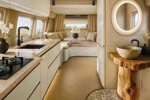 Ananya Campingbus Glampervan Innenraum - Mercedes Sprinter