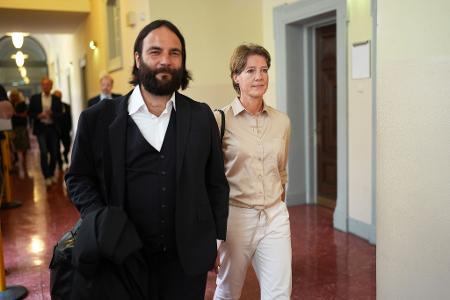 Die 52 Jahre alte Angeklagte Christina Block an der Seite ihres neuen Pflichtverteidigers Ingo Bott.