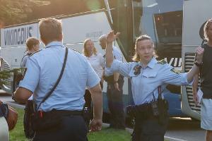 Mindestens ein Mensch kam bei dem Zugunglück ums Leben.