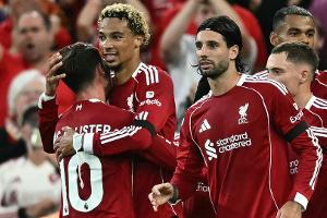 Im Zeichen Jotas: Liverpool gewinnt emotionalen Liga-Auftakt