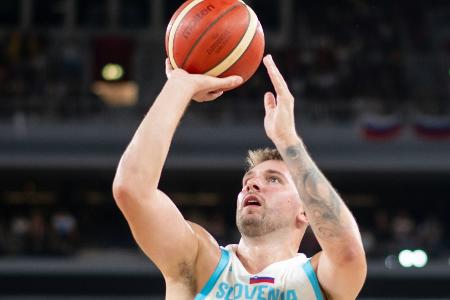 In EM-Test: Doncic angeschlagen vom Feld