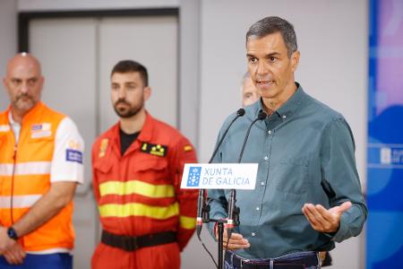 Der sozialistische Politiker besuchte am Nachmittag die besonders betroffenen Provinzen Ourense und León und sicherte umfassende Unterstützung zu.