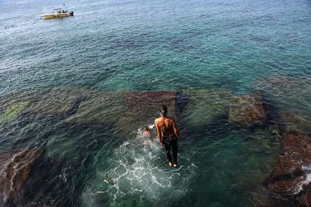 Das Wasser an den wenigen öffentlichen Badestellen gilt als hoch verschmutzt und zum Teil gesundheitsgefährdend. 