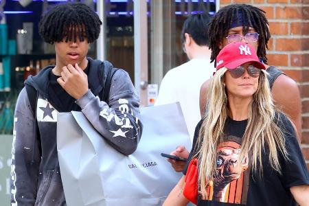 Auch Sohn Johan zieht aus: Heidi Klum postet Umzugs-Selfie