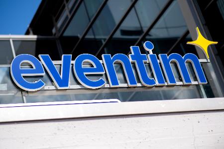 An der Börse kamen der Gewinneinbruch beim Ticketvermarkter sehr schlecht an.