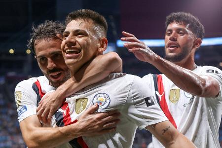 Bayer leiht Echeverri von Manchester City aus