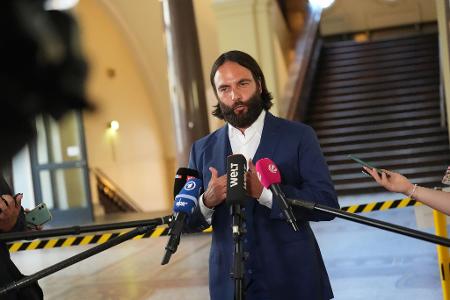 Gegen Christina Blocks Verteidiger Ingo Bott ermittelt die Hamburger Staatsanwaltschaft wegen Missbrauchs von Titeln. (Archivbild)