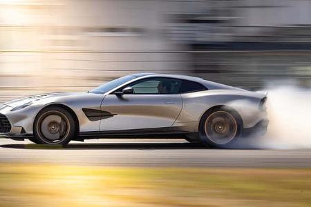 Aston Martin Vanquish V