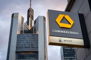 Die Commerzbank wehrt sich seit Monaten gegen Übernahmeambitionen der Unicredit. (Archivbild)