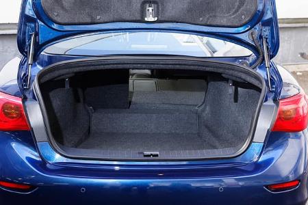 Infiniti Q50S 3.0t, Kofferraum