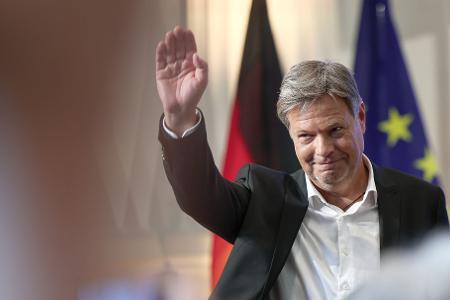 Robert Habeck, hier beim Abschied aus dem Bundeswirtschaftsministerium, verlässt nun auch den Bundestag.