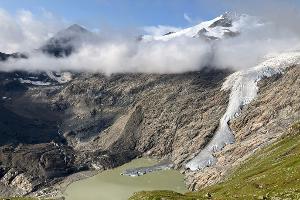 Wo vor sechs Jahren noch Eis war, hat sich jetzt ein See gebildet.