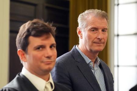 Nebenklagevertreter Philip von der Meden (l.) hatte eine ganze Reihe Fragen vorbereitet.