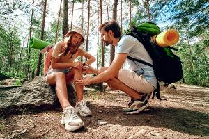 Blasen, Muskelkater, Sonnenbrand: Erste-Hilfe-Tipps für Wanderer