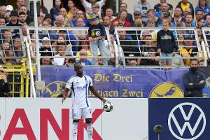 Rassismus: Antwi-Adjei ruft zu Zivilcourage auf