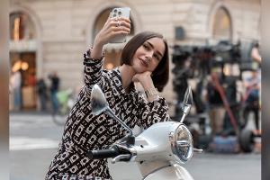 "Emily in Paris": Lily Collins feiert Drehschluss der fünften Staffel