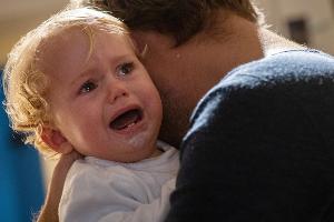 Zahnungsgels und -öle sollen den Druck im Zahnfleisch lindern. Nach Einschätzung der Zeitschrift "Öko-Test" haben sie jedoch keinen Vorteil.