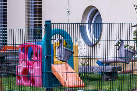 Kinder sind besonders gefährdet, weil ihr Immunsystem und ihre Organe noch nicht ausgereift sind. 