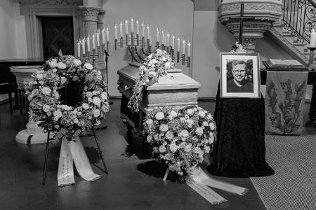 Der 34 Jahre alte Polizist war im Dienst erschossen worden 