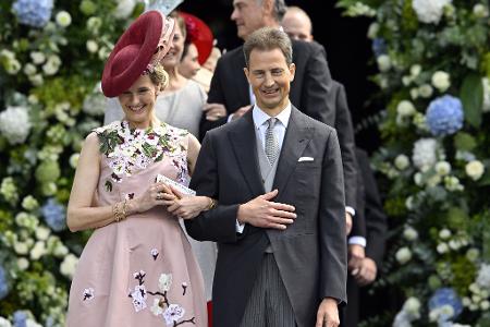 Das Fürstenhaus gilt dank seiner Bank sowie dem Besitz von Immobilien und Wäldern als sehr vermögend. 