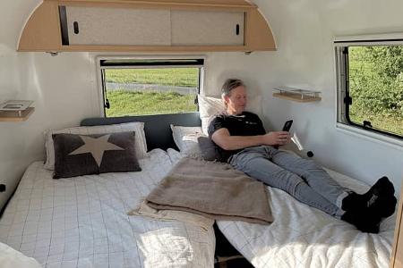 Airstream World Traveller 22 Bett