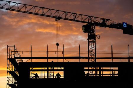 Besonders bei Mehrfamilienhäusern steigt die Nachfrage nach Krediten