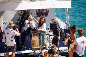 Die Gaza-Hilfsflotte hatte wegen schlechten Wetters ihre Fahrt unterbrochen.