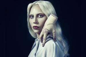 Erstes Bild ist da: Diese Rolle übernimmt Lady Gaga in "Wednesday"