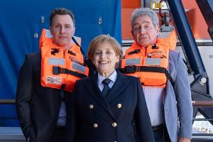 "Miss Merkel": So war der Kreuzfahrtschiff-Dreh für Katharina Thalbach