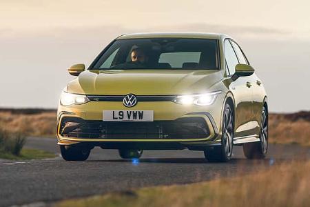 VW Golf 8 VIII R-Line Rechtslenker UK GB Großbritannien