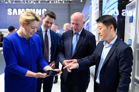 Samsung präsentiert auf der IFA neue Handymodelle.