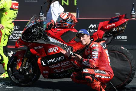 MotoGP: Drama im Sprint von Barcelona – Marc Márquez siegt