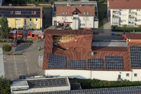 Die Luftaufnahme der Feuerwehr zeigt das Ausmaß des Einsturzes.