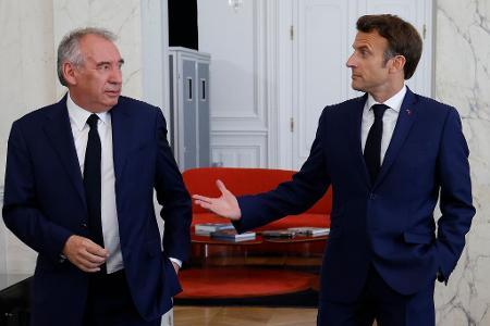 Erst im Dezember hatte Präsident Macron François Bayrou zum Premierminister ernannt - nun steht seine Regierung vor dem Aus. (Archivbild)