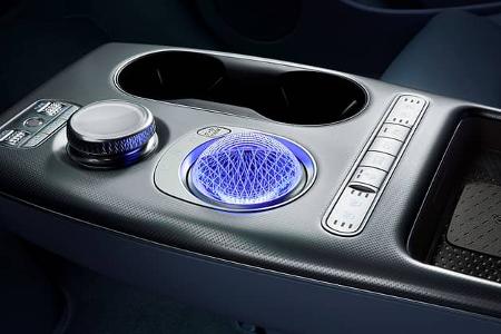 09/2025 Genesis GV60 Facelift