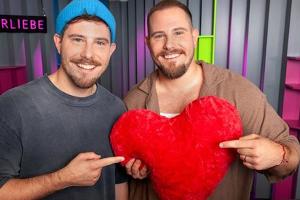 Singles verkuppeln: Dennis und Benni Wolter starten neue Sendung