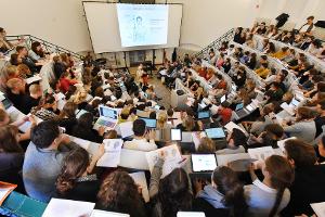 Rund 17 Prozent aller 2,87 Millionen Studierenden in Deutschland kommen laut Statistischem Bundesamt aus dem Ausland. (Archivbild)