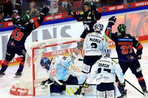 Lockerer Auftaktsieg für die Eisbären - Eder trifft