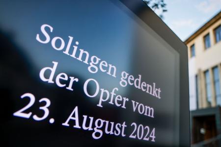 Vor mehr als einem Jahr stach der Mann auf seine Opfer ein. (Archivbild)