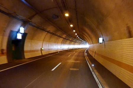 Tunnelsperrungen wegen Wartung